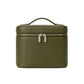 Bolsa de maquillaje Jade de Maison Caviar, funda de vanity con estilo elegante y diseño compacto visible en la imagen.