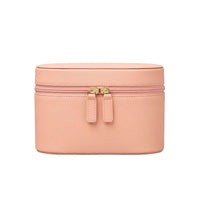 Neceser Louis Maison Caviar de lujo con compartimentos para maquillaje y accesorios, en cuero elegante y diseño compacto.