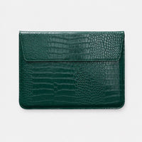 Funda para MacBook Macbook Case Nobu de Maison Caviar en color verdecroc, protección y estilo para tu portátil.