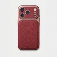 Funda para iPhone Maison Caviar Arthur en color vino tinto, protección y estilo para tu teléfono móvil.