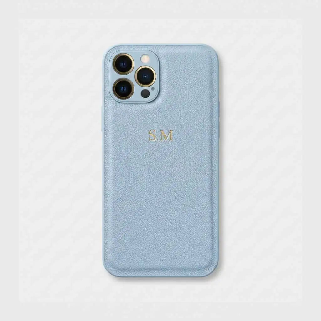 Funda para iPhone Maison Caviar Roma en color azul bebé, protección elegante para teléfono móvil.
