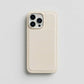 Funda blanca para iPhone de Maison Caviar con diseño Roma, protección elegante y moderna para el teléfono móvil.