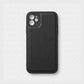 Funda para iPhone Maison Caviar Roma negra, protección elegante para teléfono móvil con diseño clásico y acabado de alta calidad.